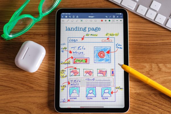HOW TO CREATE A STRONG LANDING PAGE FOR YOUR WEBSITE